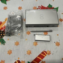 Tested & Working Silver DS Lite
