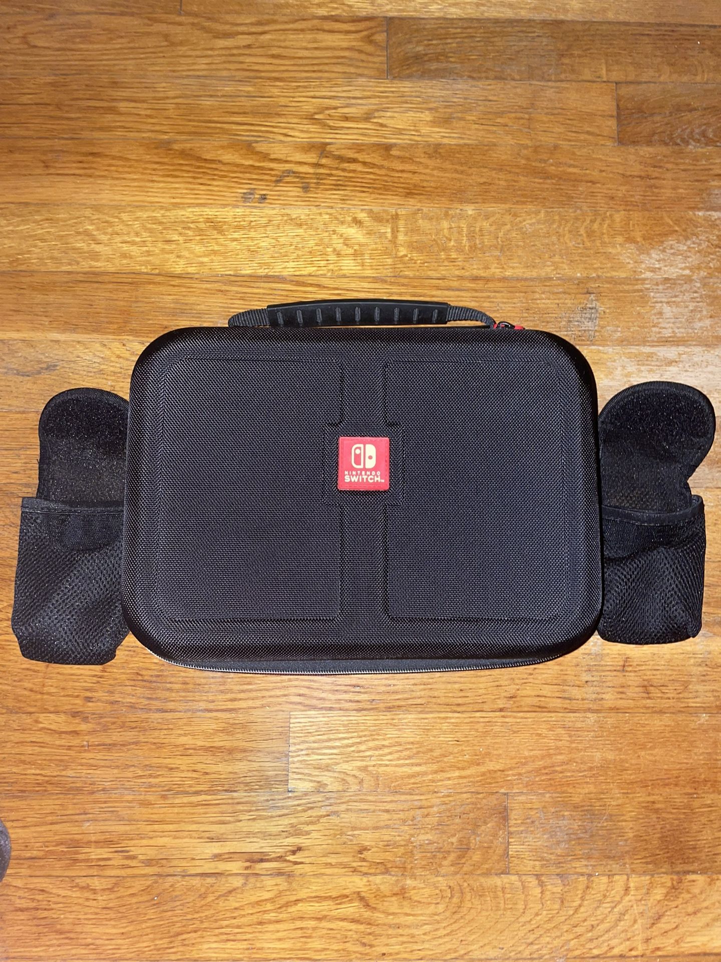 Nintendo switch traveling bag