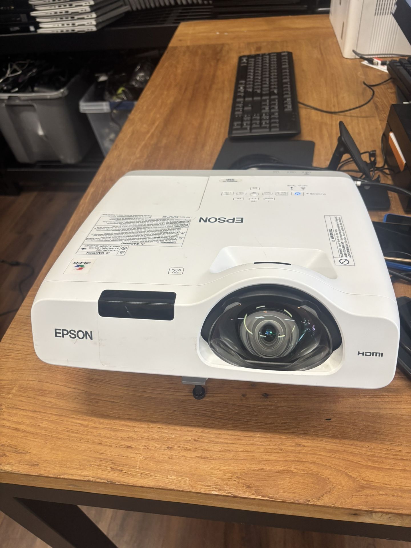 Epson PowerLite 530 Projector, no remote, comes with HDMI and Power cable . Works great