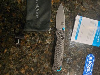 Benchmade 533-3 Mini Bugout Carbon Fiber AXIS Lock CPM-S90V Plain Edge