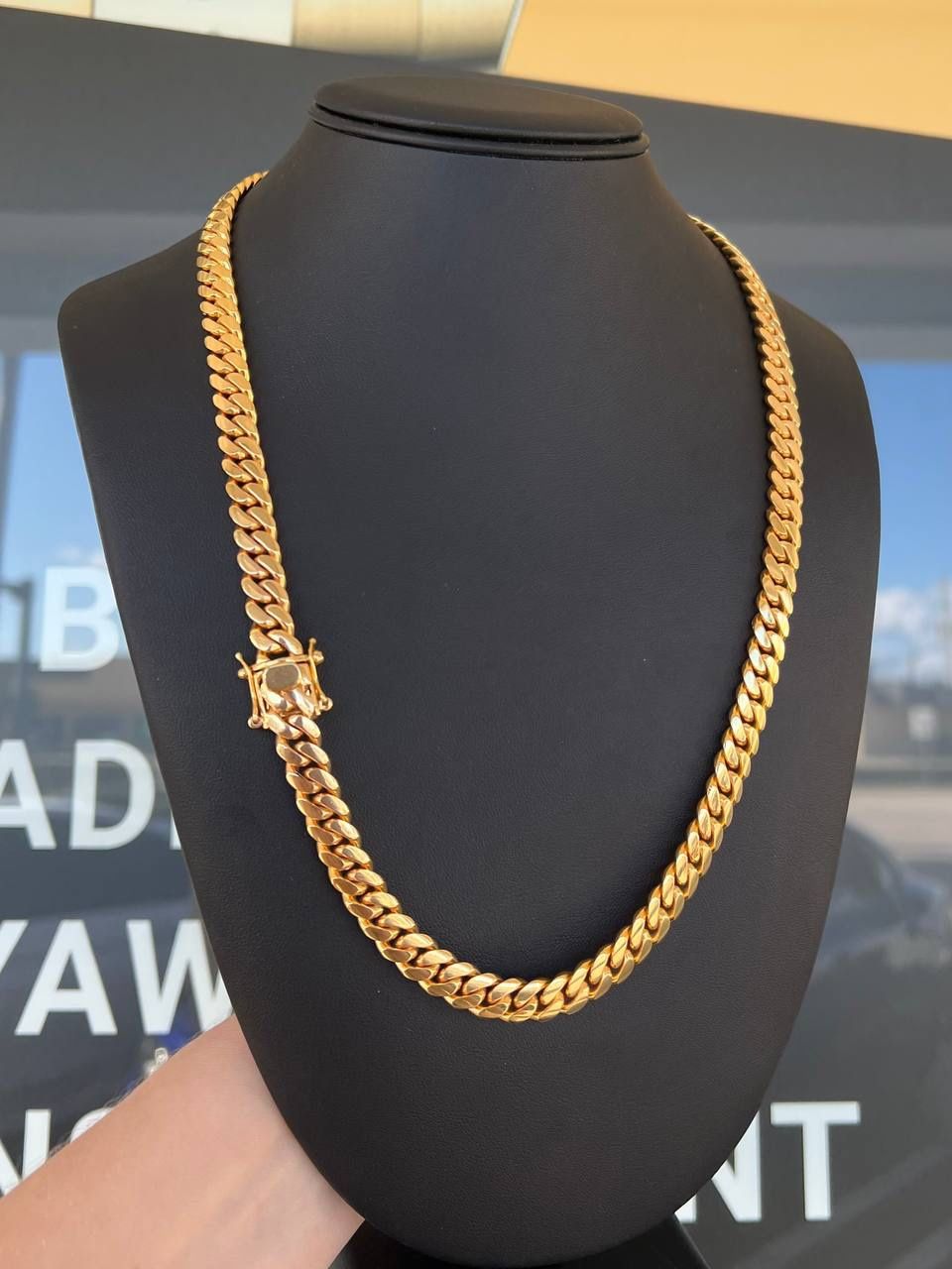 14k solid yellow gold Cuban chain brand new 24 inches 8mm