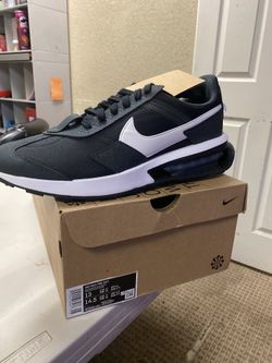 Nikes Shoes For Sale