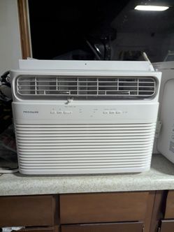 Frigidaire 12,000 BTU Window AC
