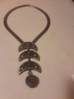 Vintage necklace, with locket. Rare necklace.