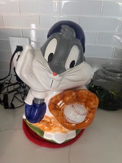 Vintage Bugs Bunny Cookie Jar