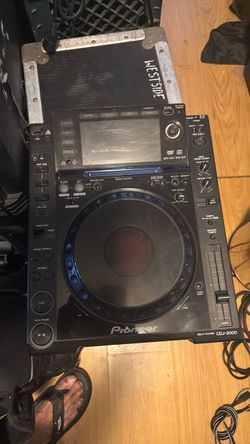 PIONEER CDJ 2000 $550