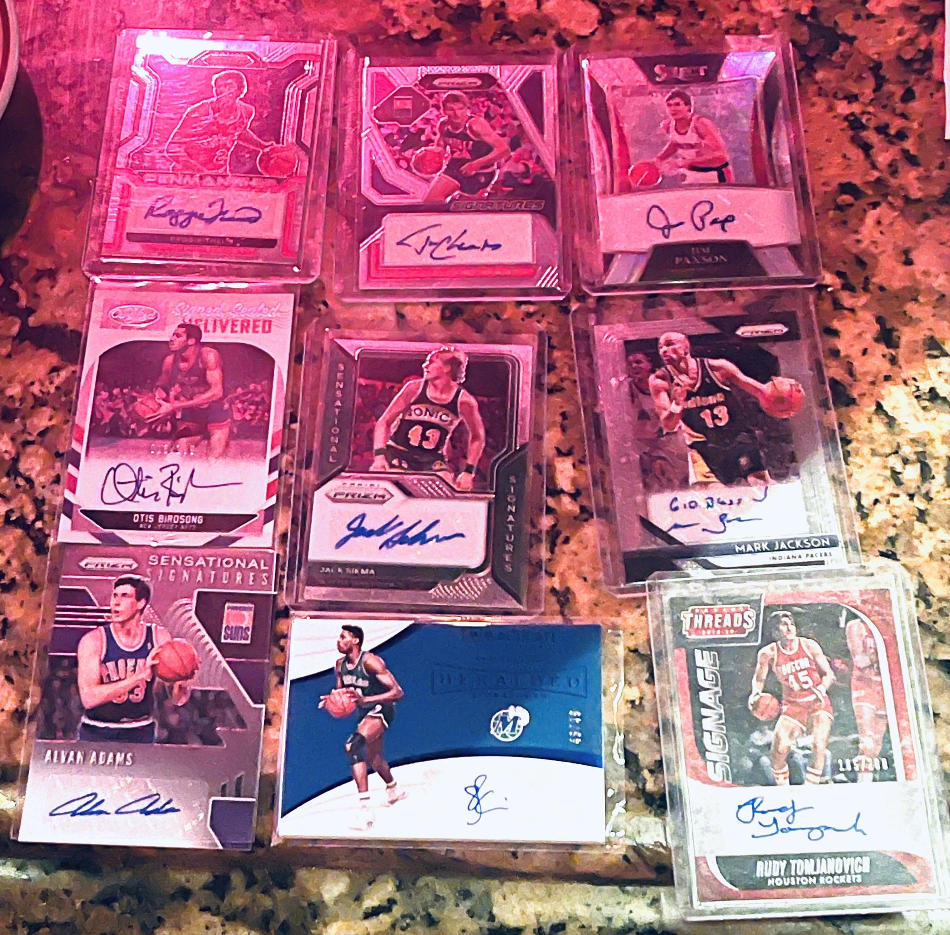 LOT- VETERAN SIGNED / #’D HOF ETC BASKETBALL CARDS