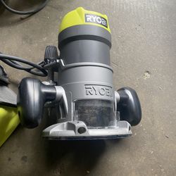 Ryobi Router