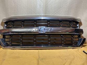 2016–2018 Chevrolet Silverado 1500 oem grill