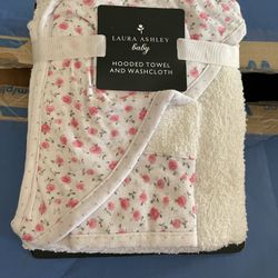 NEW Laura Ashley Baby Rose Hooded Towel & Washcloth Set