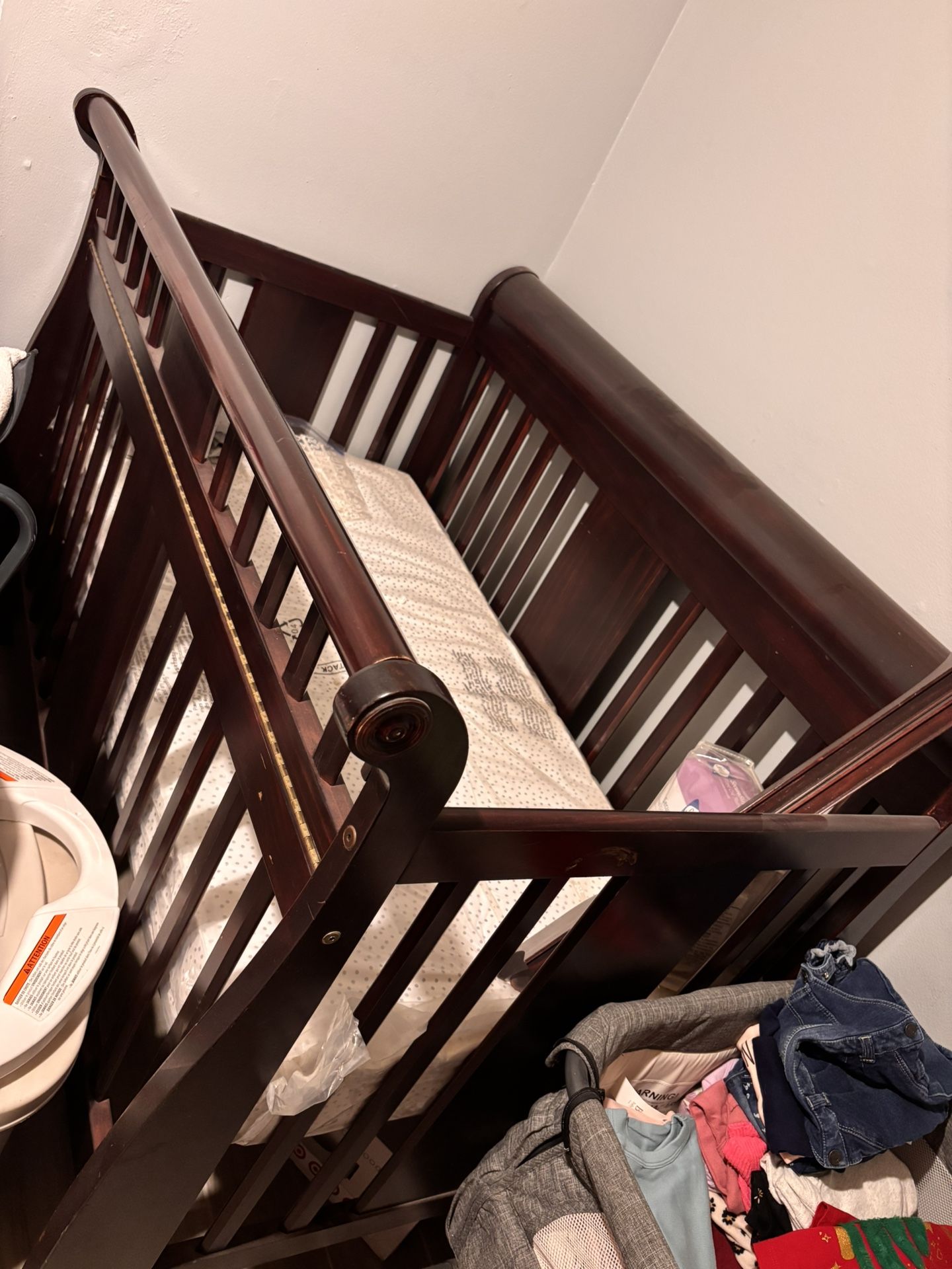Baby Crib, Bassinet, Playpen