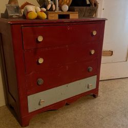 Dresser