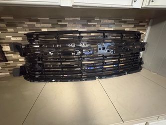 Gloss Black Grill 2021-2024 Tahoe/Suburban