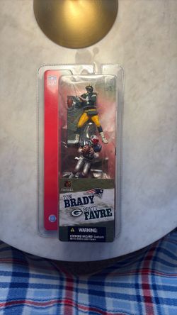 2004 Tom Brady and Brett Favre collectible
