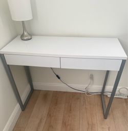 Contemporary Desk perfect for small area