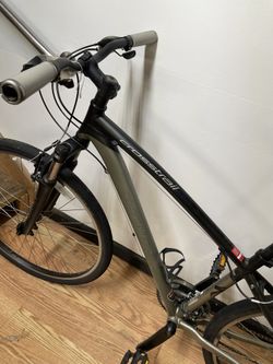 Specialized Crosstrail Road Bike Medium for Sale in New York NY