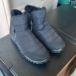 Men Or Women Rain or Snow Boots Size 13