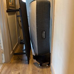 Free Queen mattress & Motorized Frame