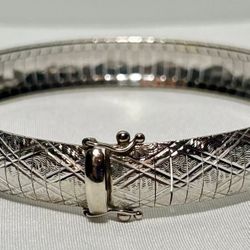 Beautiful 14K White Gold Flexible Italian Omega Bracelet | 7 Inch | Diamond-Cut🇮🇹