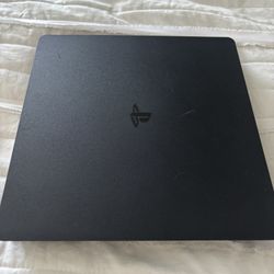 Ps4 lightly used