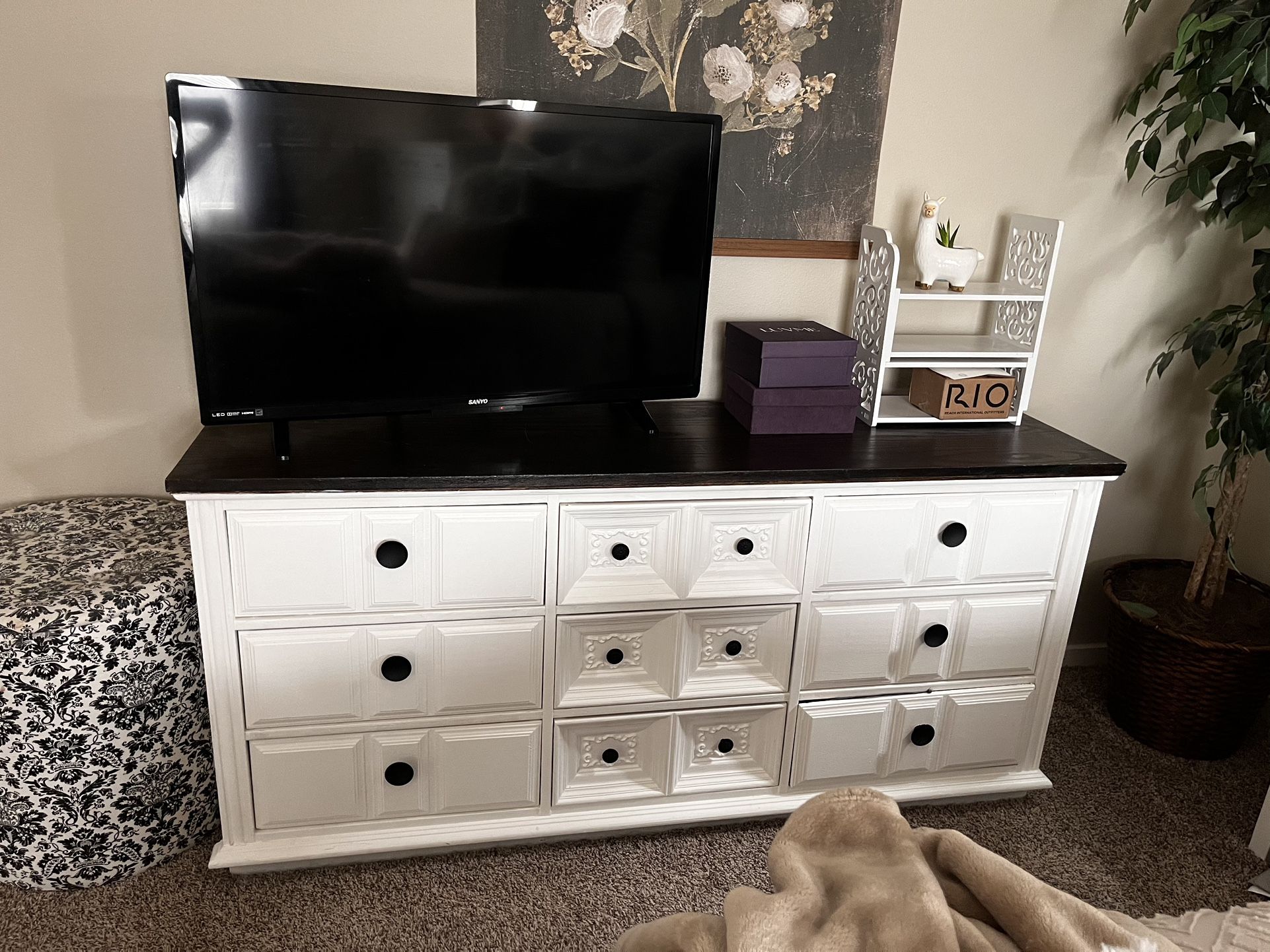 9 Dresser Draw-All Wood