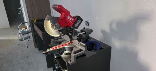 Milwaukee Miter Saw 7 1/4