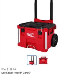 Milwaukee Pack out Rolling Tool Box