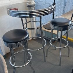 3 Pcs Bar Counter and Stools
