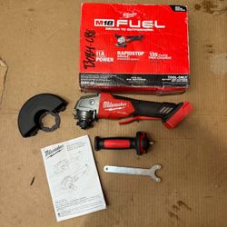 Milwaukee M18 FUEL 18V Lithium-Ion Brushless Cordless 4-1/2 in./5 in. Grinder w/Paddle Switch (Tool-Only)