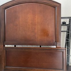 Wood Twin Bed 