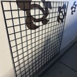 Gridwall Panel 4ft by 4ft. Great for Selling Stand. 