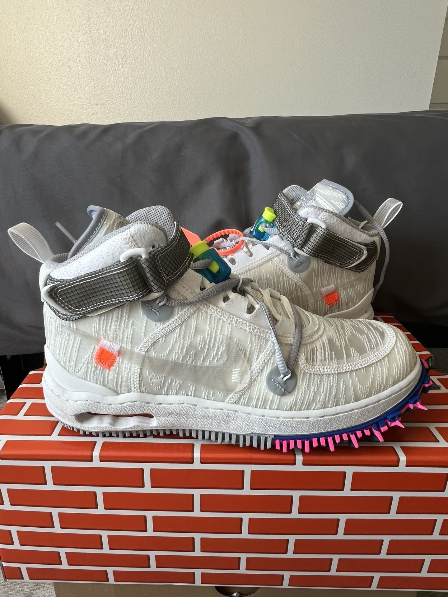 Off-White x Nike Air 1 Mid Men’s White Athletic Casual Shoes Size 9.5 w/ OG Box