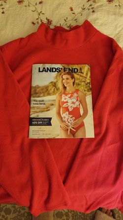 Lands End fleece pull over Red