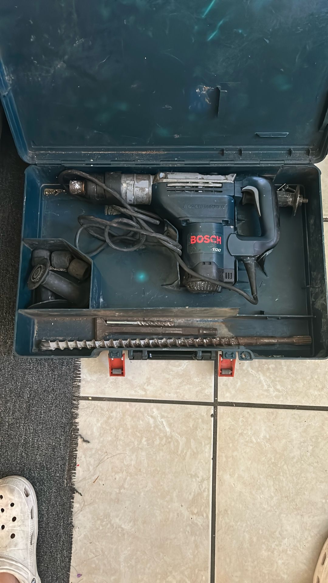 Bosch Chipping Hammer/drill