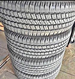 275/65/18 Goodyear ser de llantas usadas en buenas condiciones las 4