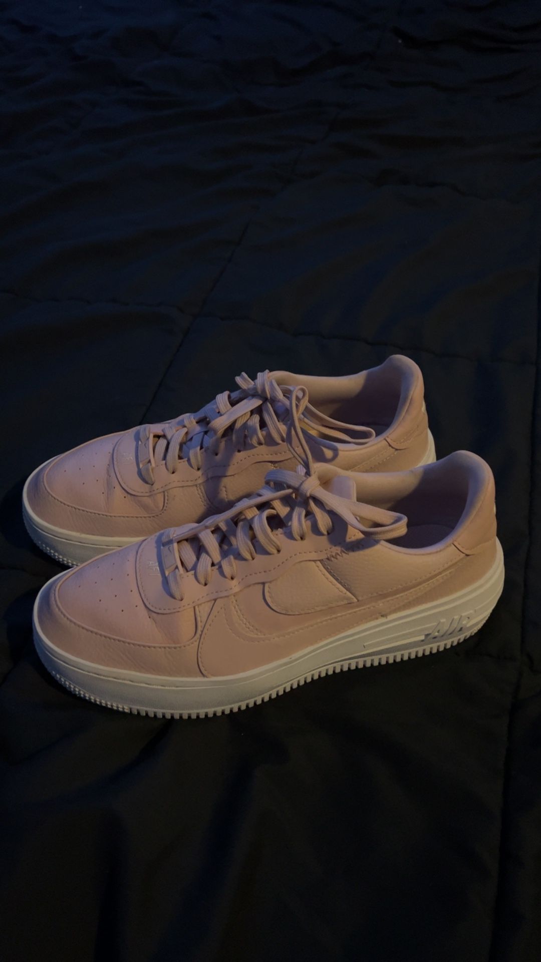 Nike Air Force 1 https://offerup.com/redirect/?o=UExULkFG.ORM ‘Pink Oxford’ – Women’s Size 9.5