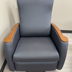 La-Z-Boy Tranquility (TR1007) Recliner