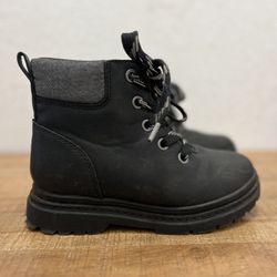 Cat & Jack girls boots, size 11