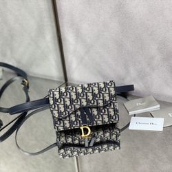 Small waist bag