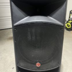 Speaker With Built-In Amp 