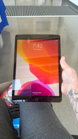 iPad 10.2 inch 32GB WiFi and cellular