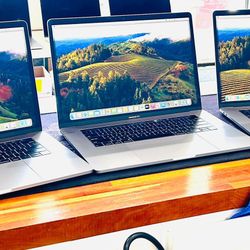 Apple MacBook Pro 15” 2018 TouchBar 2.9Ghz CORE i9 16GB 500GB Radeon Pro 560x Graphics Liquidation Sale!!! $599 Each