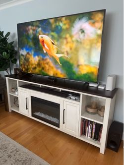 EXCELLENT CONDITION- 🔥 85” Fireplace TV Stand