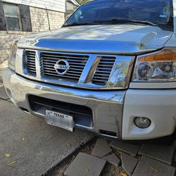 2004–2007 Armada and 2004–2015 Titan OEM grille