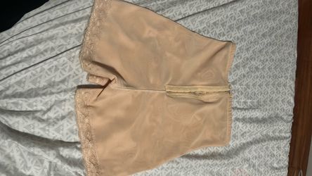 Short waistrainer (faja)