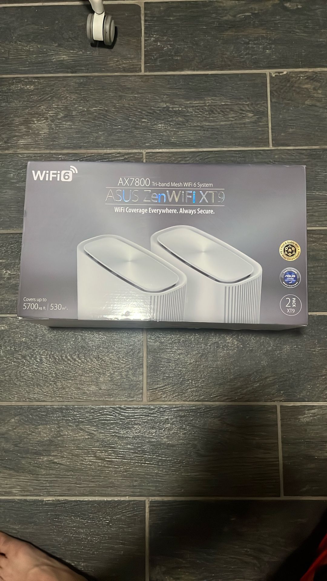 Asus XT9 Mesh Routers AX7800