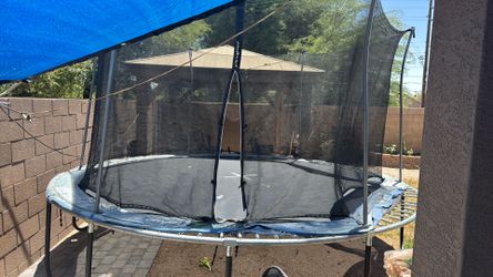 Trampolin