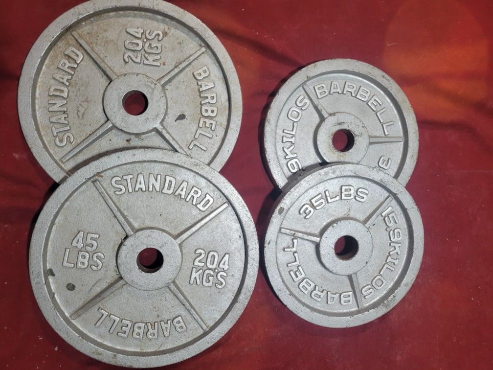 2" HOLE OLYMPIC PLATES 160LBs. 2-45s. 2-35s
11525 S HALSTED DUNKIN DONUTS/7111.S WESTERN WALGREENS
140$ FIRM. CASH ONLY AS IS