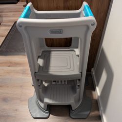 Simplay3  Adjustable Toddler Ladder