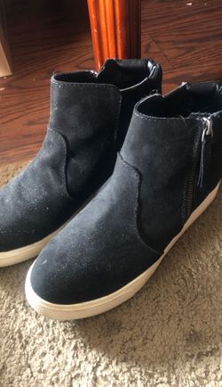 Women’s shoes